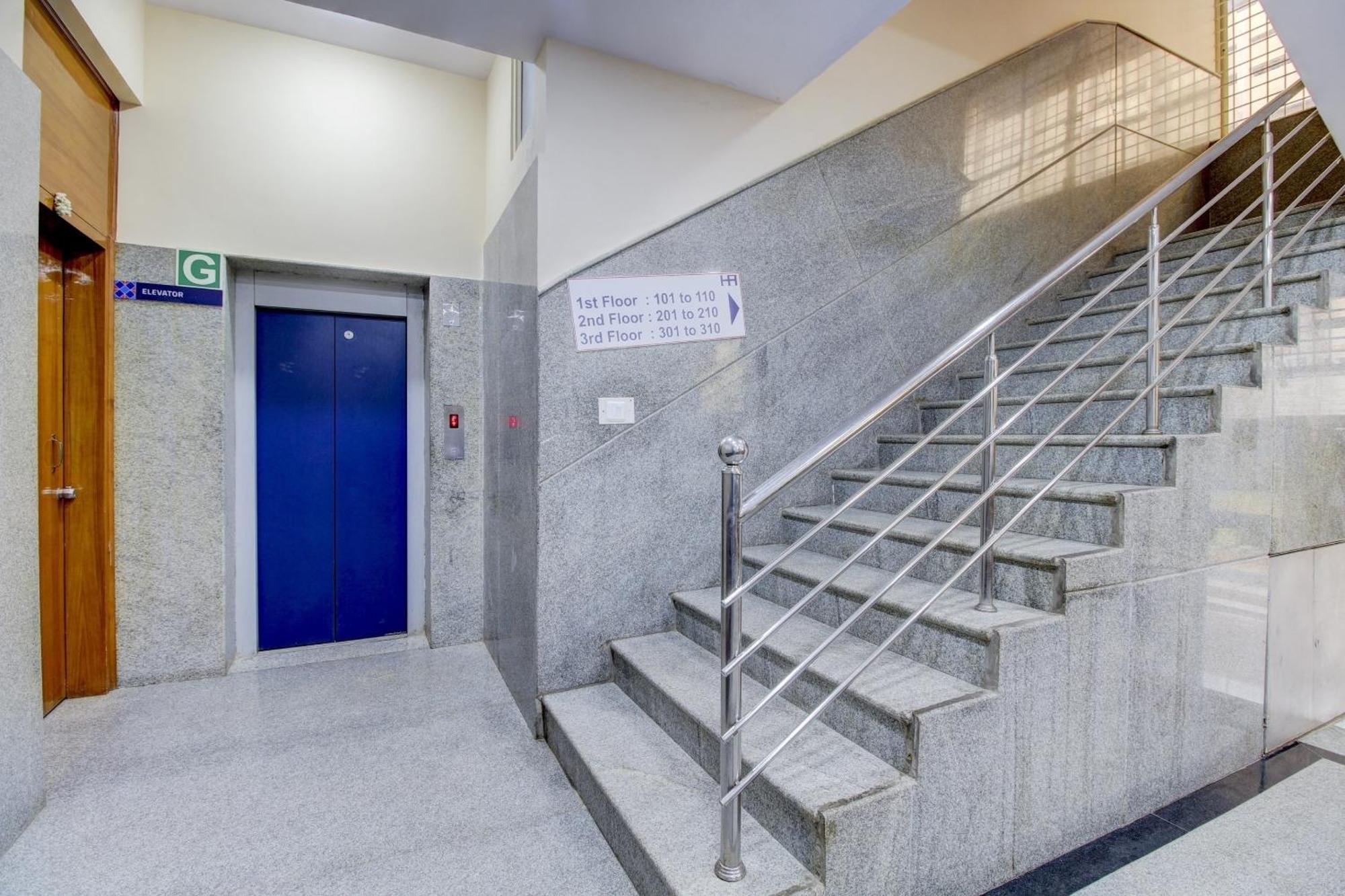 Super Hotel O Nar Comforts Near Ksr Railway Station 벵갈루루 외부 사진